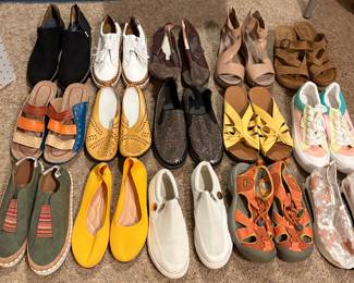 Like-new and NEW spring/summer shoes (size 7.5-8)