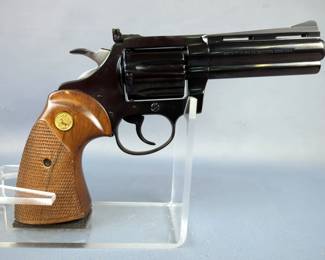 Colt Diamondback .38 Spl 6-Shot Revolver SN# D78684, In Soft Case