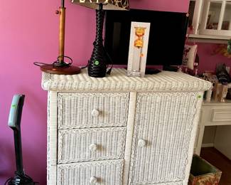 Lots of white wicker.