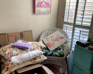 Flamingos and elephants in pink!