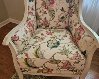 Set of 2 gorgeous side chairs