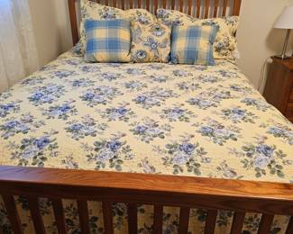 Beautiful oak bed and bedding 