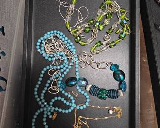 Miscellaneous jewelry 
