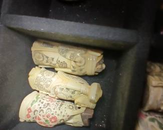 JAPAN CARVED BONE MUDMAN SET