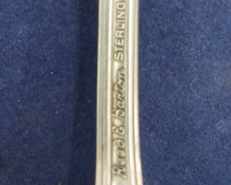 REED & BARTON STERLING SILVER FLATWARE SET