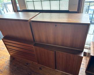Ten Cabinet CADO wall unit