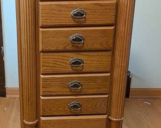 jewelry chest 