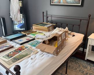 BEDS & DRESSERS