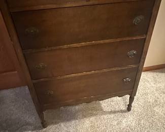 Buy it now- $125
4 drawer antique dresser 