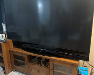 Buy it now-$150
Mitsubishi  86” ? TV . Great Picture!! 
Tv Stand- Buy it now- $50
