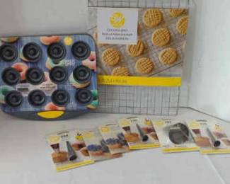 Wilton Pastry Baking Tools