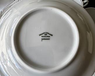 Mark on back of porcelain