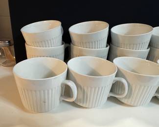 The perfect white cups that will go with anything