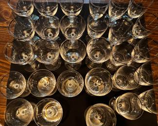 Large set of crystal