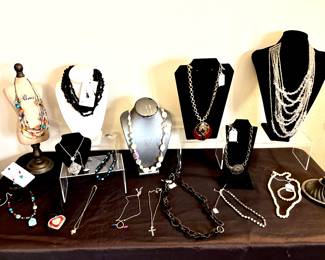 Ladies fashion jewelry