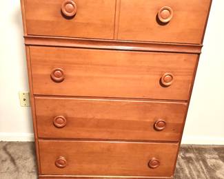 Tallboy dresser