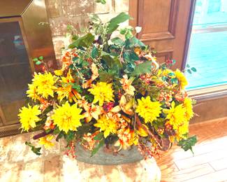 Custom seasonal floral