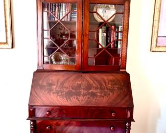 Secretary shown closed