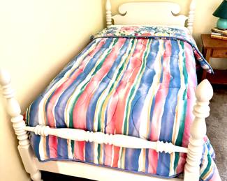 Charming white twin bed/mattress