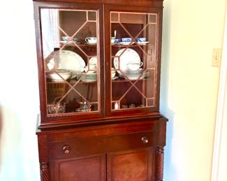 Antique Sheraton style curio