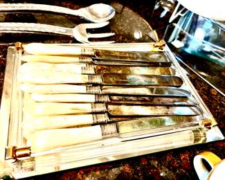 Mother of pearl handle knives