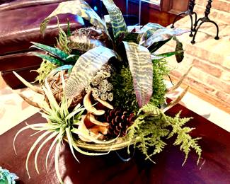 Custom antlers and succulents