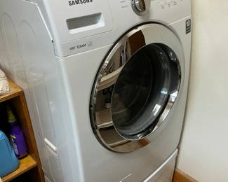 Set a Samsung washer dryer set on pre-sale available now