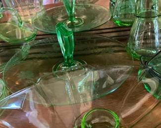 Uranium serving pieces