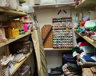 We even have a small selection of sewing. You will find original patterns and tack the material consist of upholstery and clothing.
