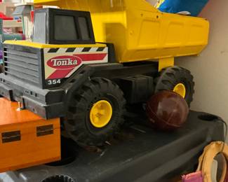 Nice little Tonka truck clean