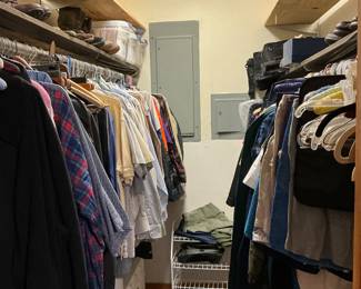 Nice collection of men’s clothing and women’s men’s size medium to extra large ladies large two extra large