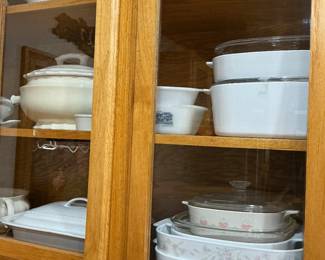 Covered Pyrex white corning ware