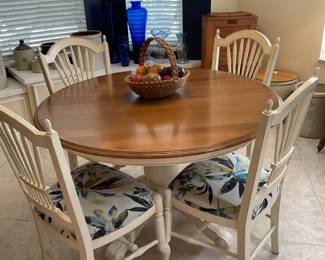 Off White Kitchen Dinette Table, 4 chairs