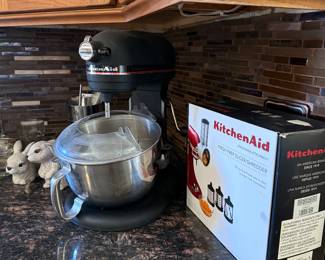 Black matte kitchen aid 
