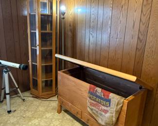 China cabinet swivels 