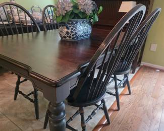 Ethan Allen  country dining table 