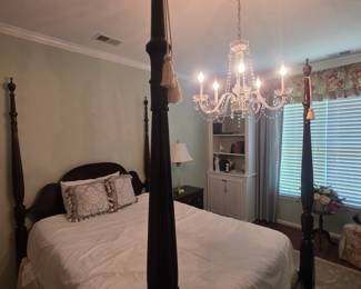 Hammary four posted bed 