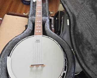 #231	Morgan Monroe Banjo w/Hard Case 	 $100.00 
