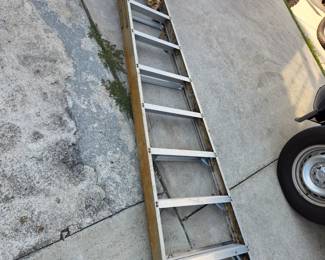 #237	Louisville Aluminum 8' Ladder	 $100.00 
