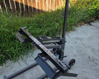 #235	300 Pound Pittsburgh Riding Mower/ATV Jack	 $125.00 
