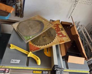 #139	Dewalt Table Saw w/Portable Stand DW744 10" Blades	 $220.00 
