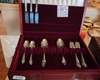#208	Community by Oneida Mixed Set in Box	 $40.00 
