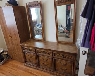 #59	Bassett Dresser w/9 drawers w/2 mirrors - Upstairs - You Move - 62x18x30  Mirror - 19.5x44 Each Mirror	 $125.00 
