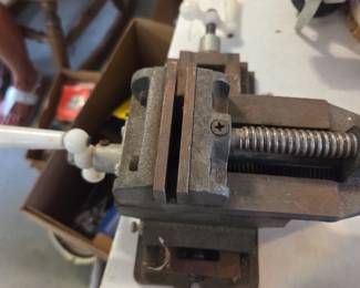 #112	Drill Press Vice - No 75 8" Long x 8"W x 5" Tall	 $40.00 
