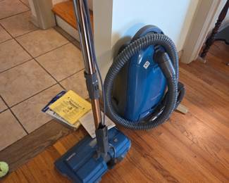#21	Panasonic Floor Vac Cannister  EZ Bare Floor  Model No. MC-CG917	 $85.00 
