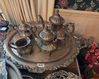 #211	Towle Mixed Set silverplate w/heavy Tray	 $60.00 
