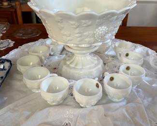 BEAUTIFUL WESTMORELAND PUNCHBOWL AND CUPS