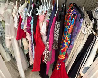 LITTLE GIRLS CLOTHING