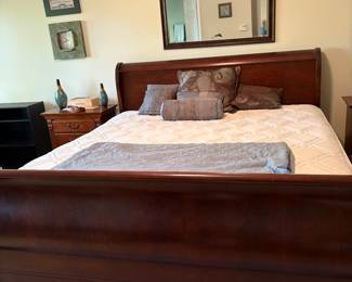 KING SIZE BED