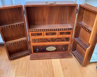 Vintage wooden apothecary/barware case with hinged lid and compartments for bottles and glasses; mahogany box with fitted interior, great display or storage piece.